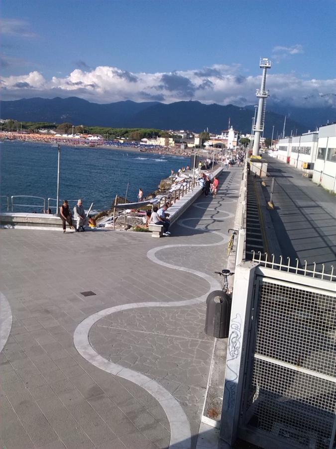 Bed and Breakfast Giusy Bed&Breakfast Marina Di Carrara Exterior foto