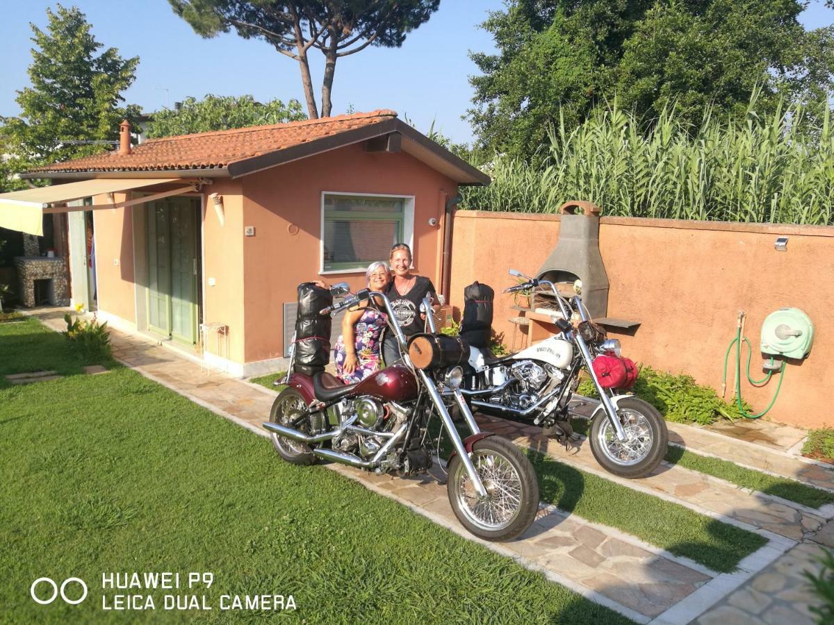 Bed and Breakfast Giusy Bed&Breakfast Marina Di Carrara Exterior foto